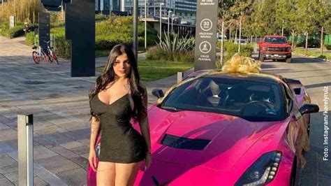 foto karely|Karely Ruiz se convirtió en la nueva Conejita mexicana de